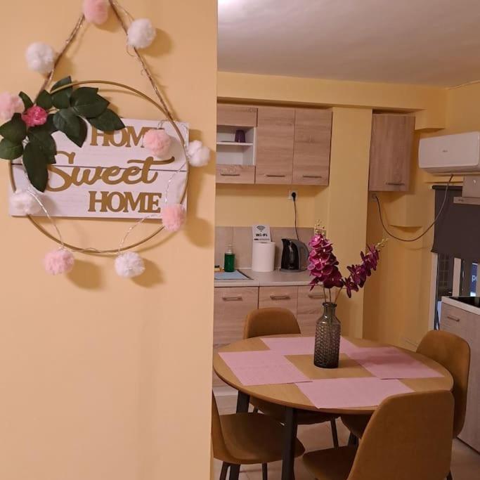 Zenia Home 1 Στην Καρδιά Της Πάτρας Bagian luar foto