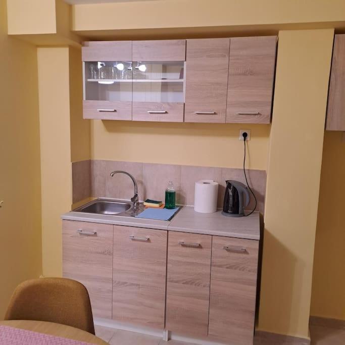 Zenia Home 1 Στην Καρδιά Της Πάτρας Bagian luar foto