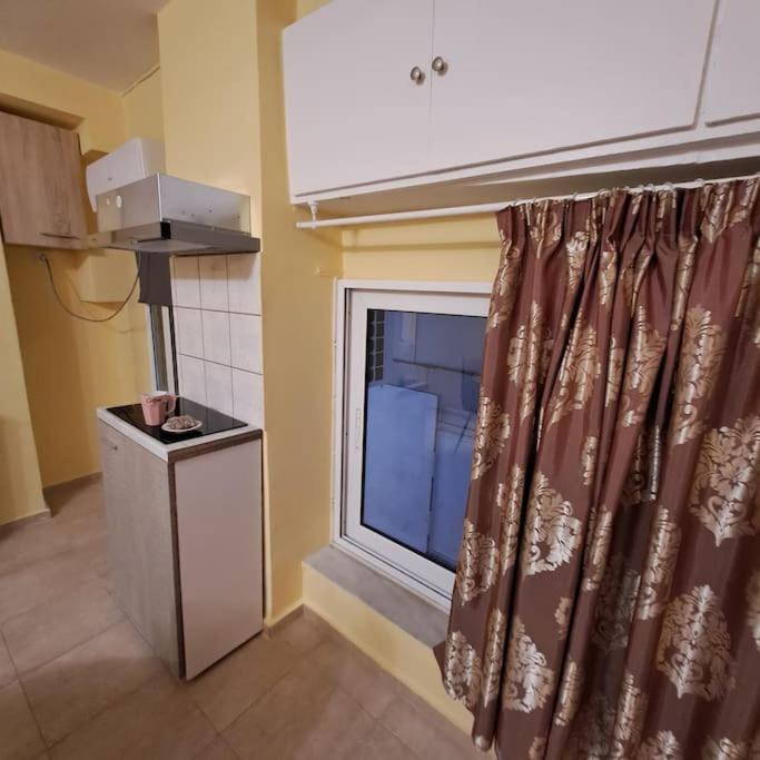 Zenia Home 1 Στην Καρδιά Της Πάτρας Bagian luar foto