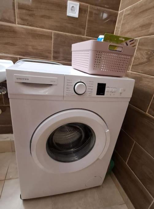 Zenia Home 1 Στην Καρδιά Της Πάτρας Bagian luar foto